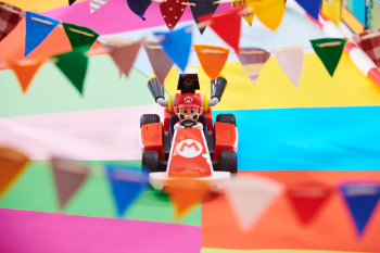 images/products/sw_switch_mario_kart_live_home_circuit_luigi/__gallery/HACA_RMAA_illu06_06_R_ad-0.png